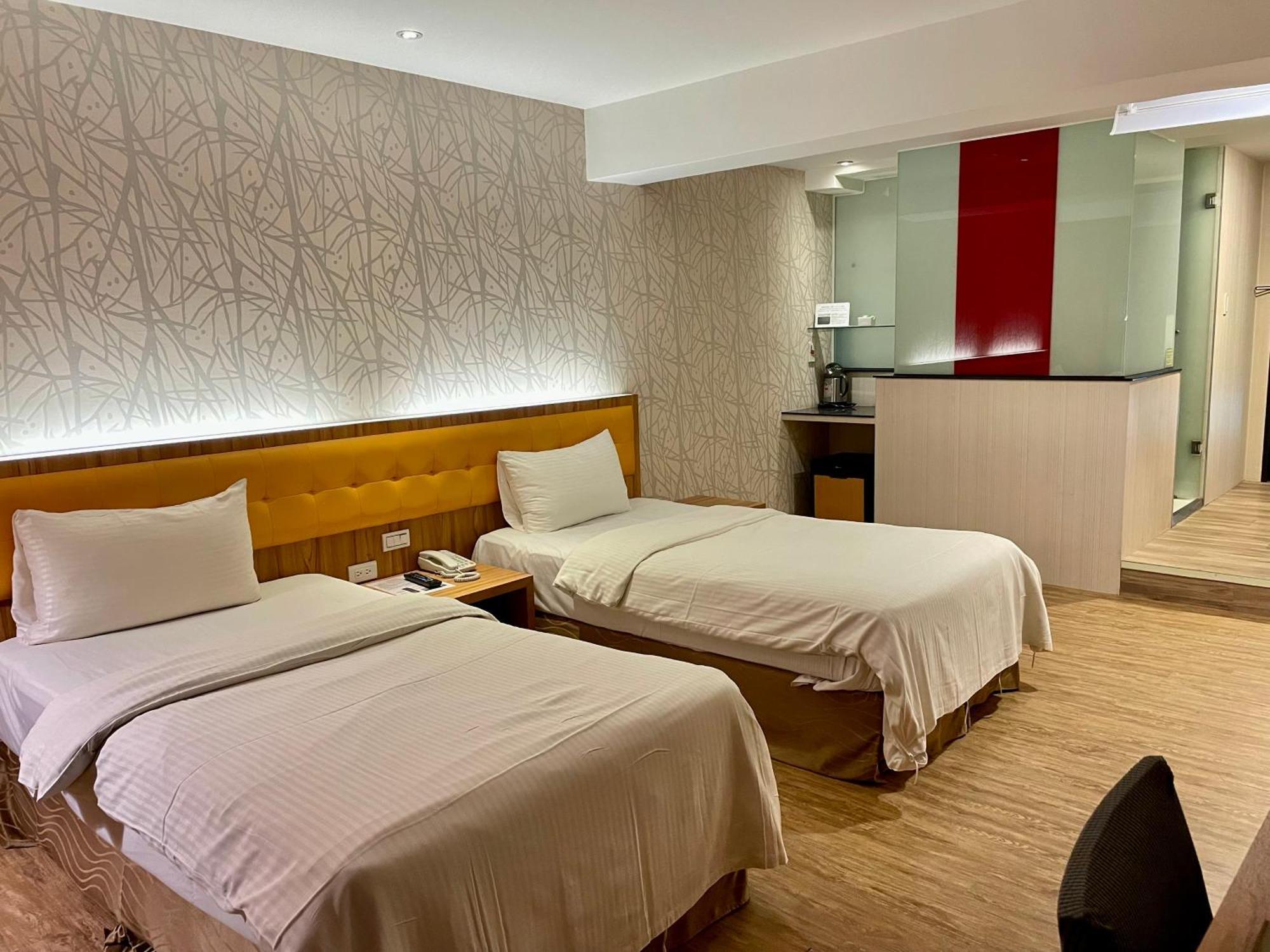 Bamboo Hotel Гаосюн Экстерьер фото