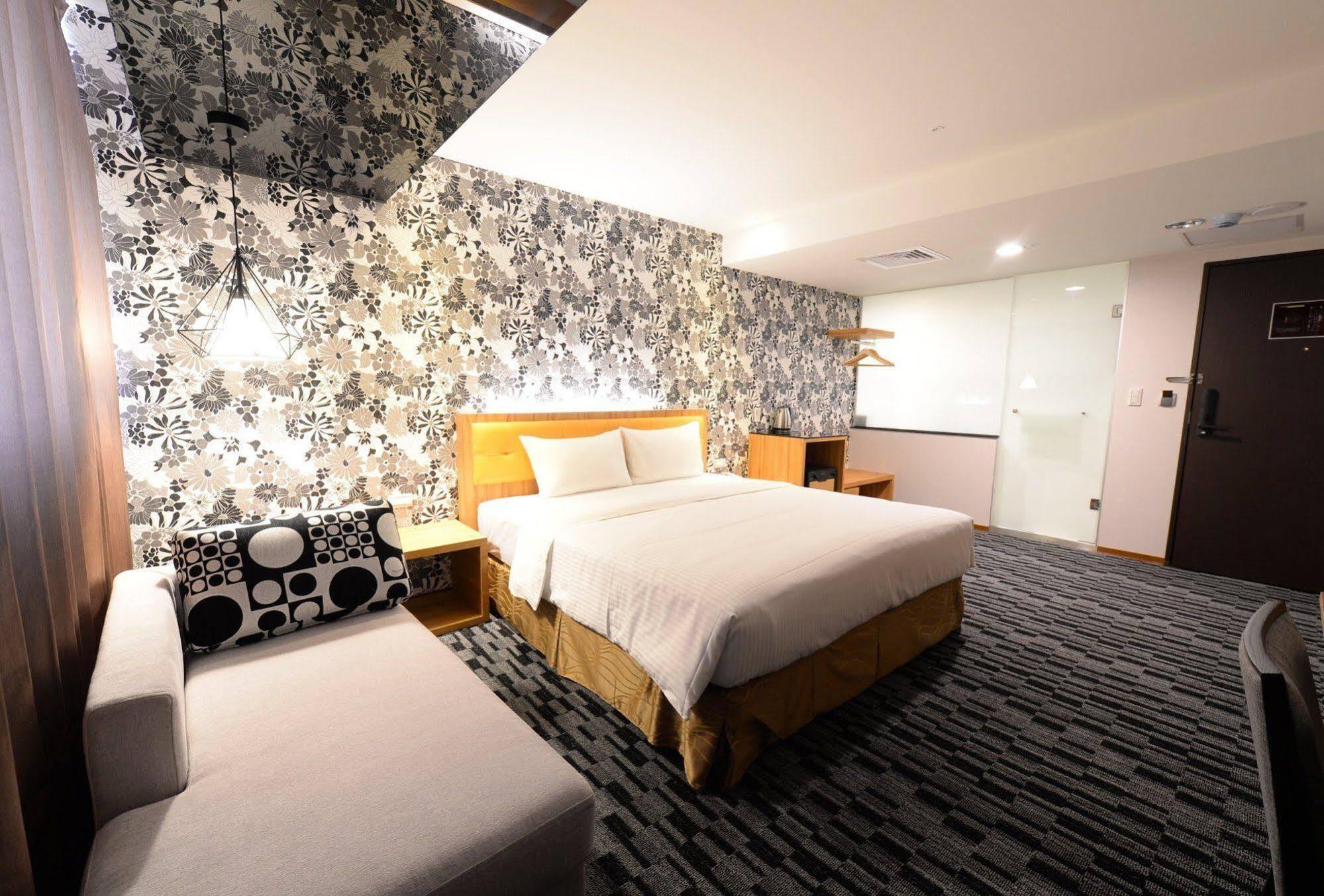 Bamboo Hotel Гаосюн Экстерьер фото
